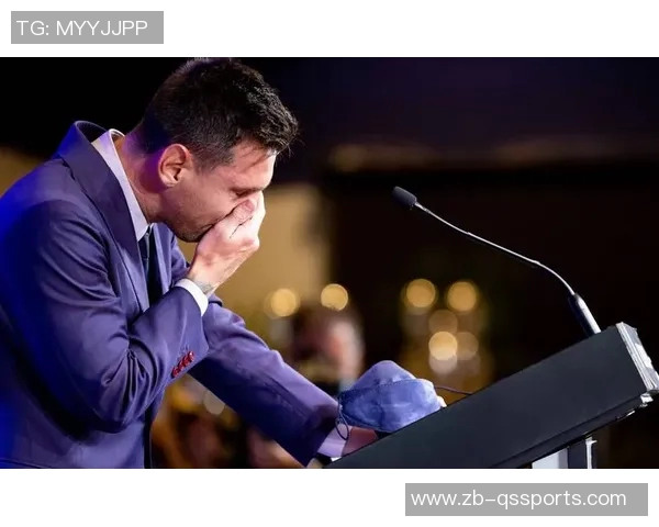 巴萨重返新诺坎普:梅西的名字在第10分钟响彻整个球场 巴萨重返新诺坎普:梅西的名字在第10分钟响彻整个球场