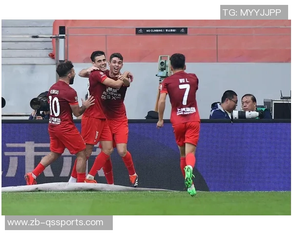 成功卫冕！上海海港夺得2025赛季中超联赛冠军