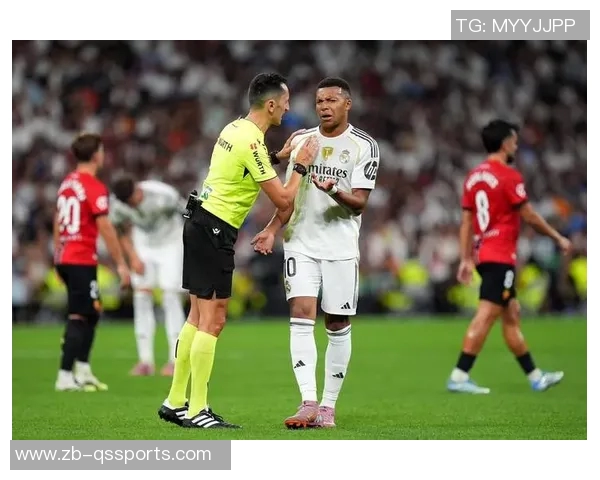 科贝：姆巴佩右脚踝轻微扭伤，马斯坦托诺腿筋轻微拉伤